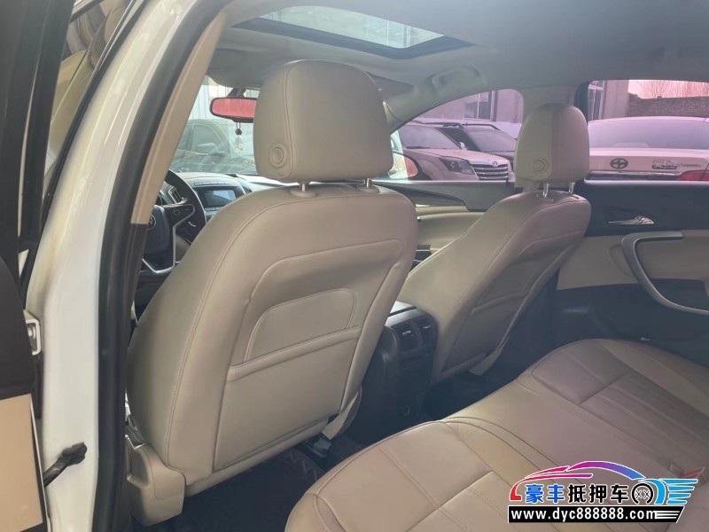 15年别克君威轿车抵押车出售