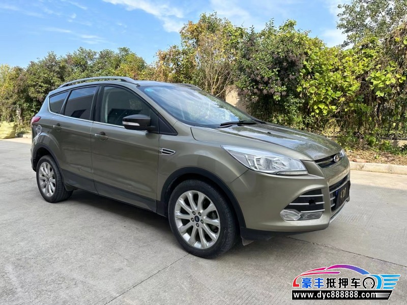 15年福特翼虎轿车抵押车出售