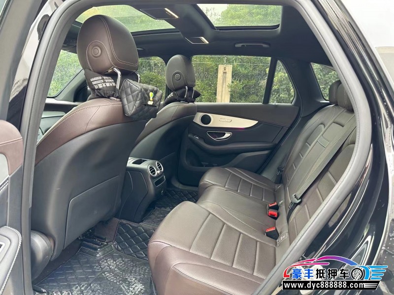 20年奔驰GLC轿车抵押车出售