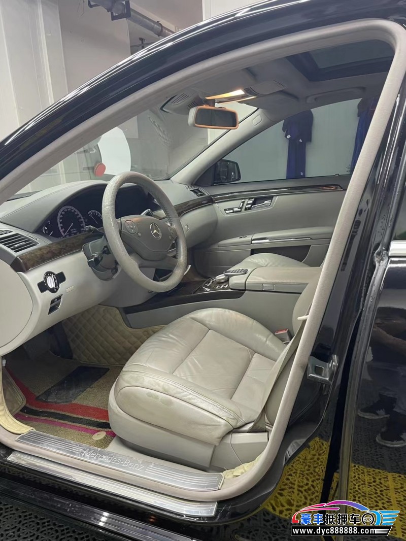 12年奔驰S轿车抵押车出售