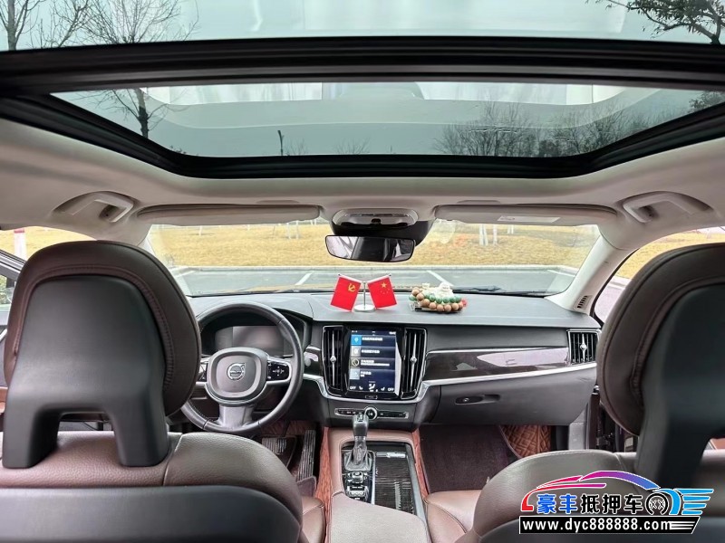 17年沃尔沃S90轿车抵押车出售