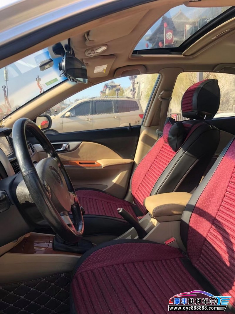 12年别克凯越轿车抵押车出售