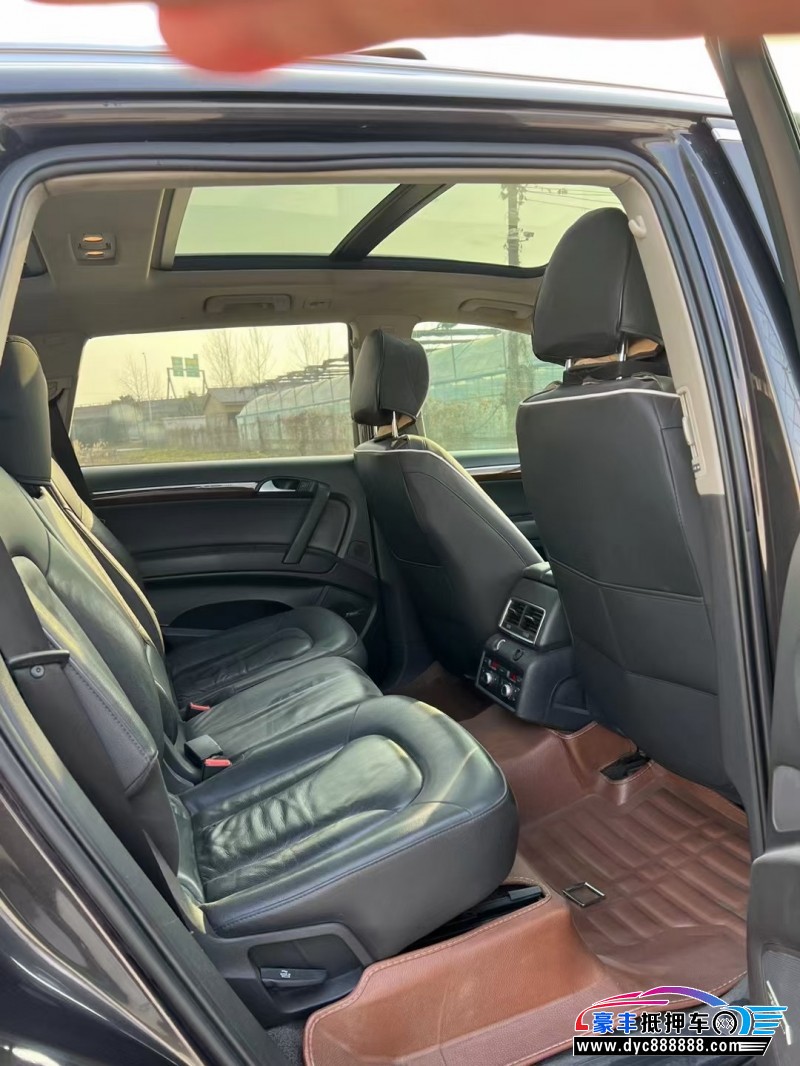 11年奥迪Q7轿车抵押车出售