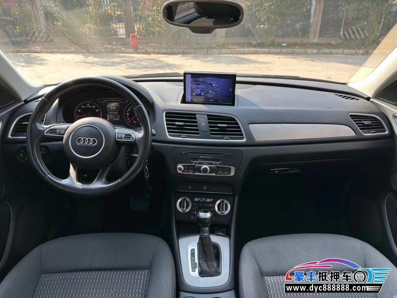 15年奥迪Q3轿车抵押车出售