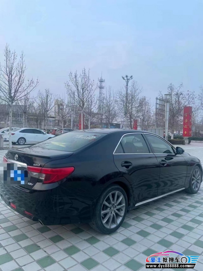 15年丰田锐志轿车抵押车出售