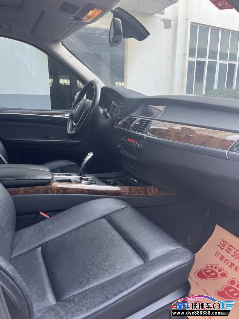 11年宝马X5SUV抵押车出售