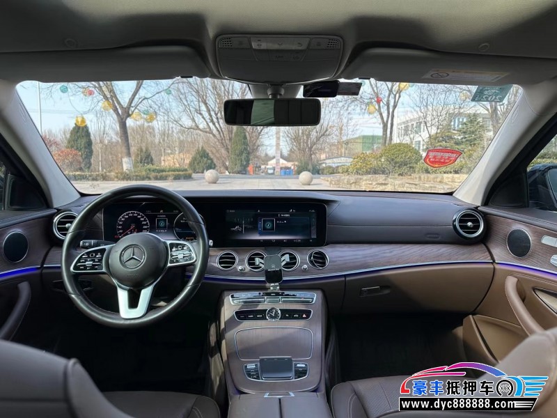 20年奔驰E轿车抵押车出售