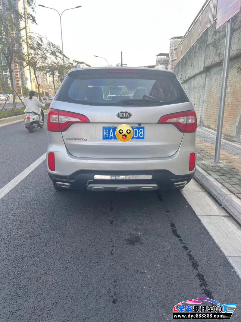 13年起亚索兰托SUV抵押车出售