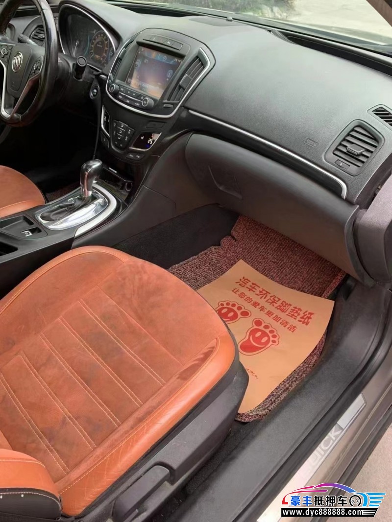 15年别克GL8轿车抵押车出售