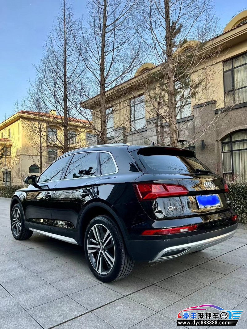 19年奥迪Q5轿车抵押车出售
