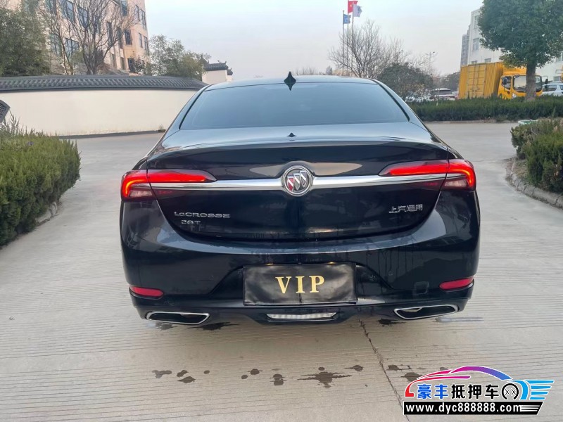 20年别克君越轿车抵押车出售