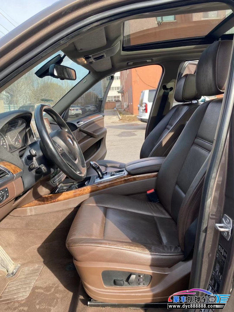 13年宝马X5SUV抵押车出售