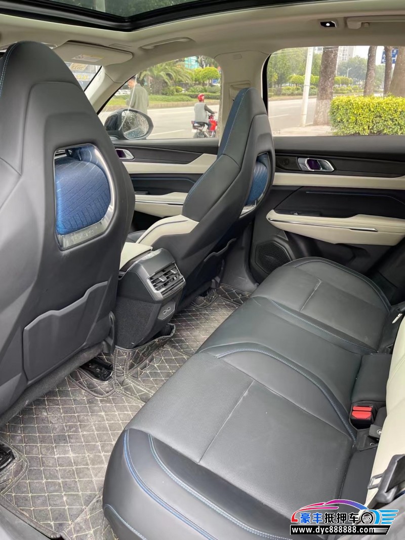 21年领克01轿车抵押车出售