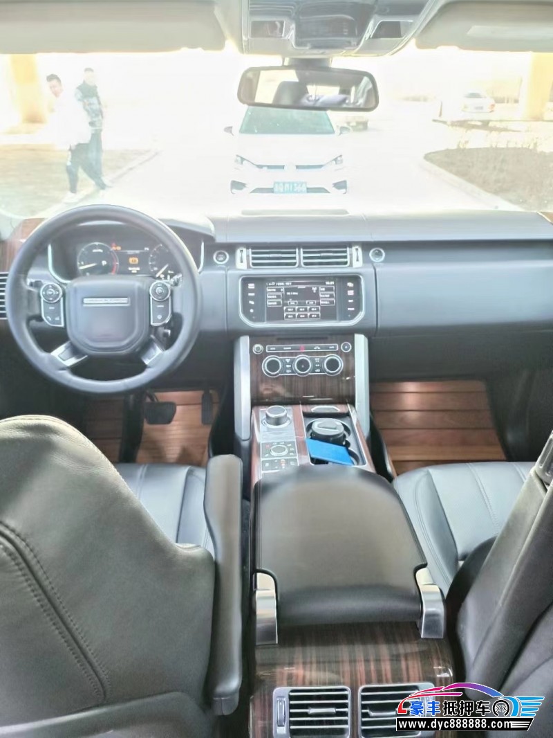 14年路虎揽胜行政轿车抵押车出售