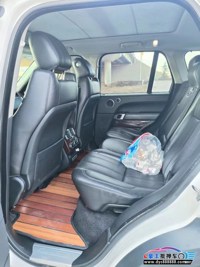 14年路虎揽胜行政轿车抵押车出售