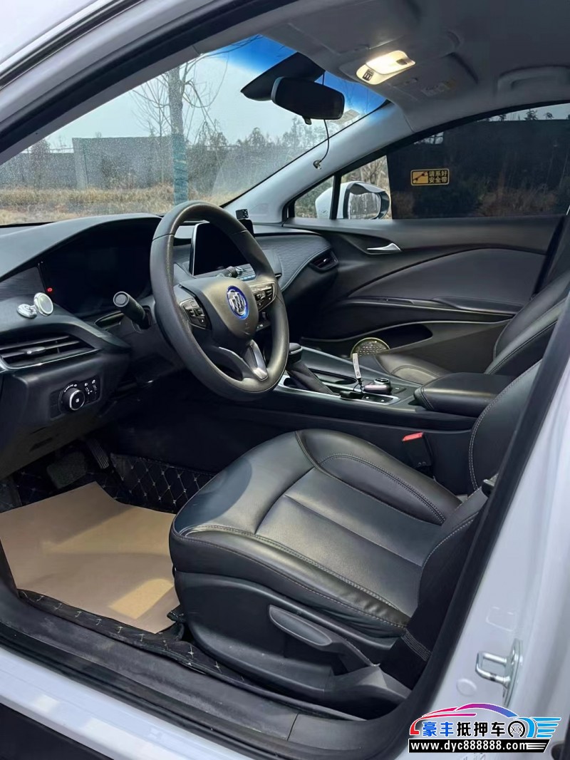 21年别克微蓝轿车抵押车出售