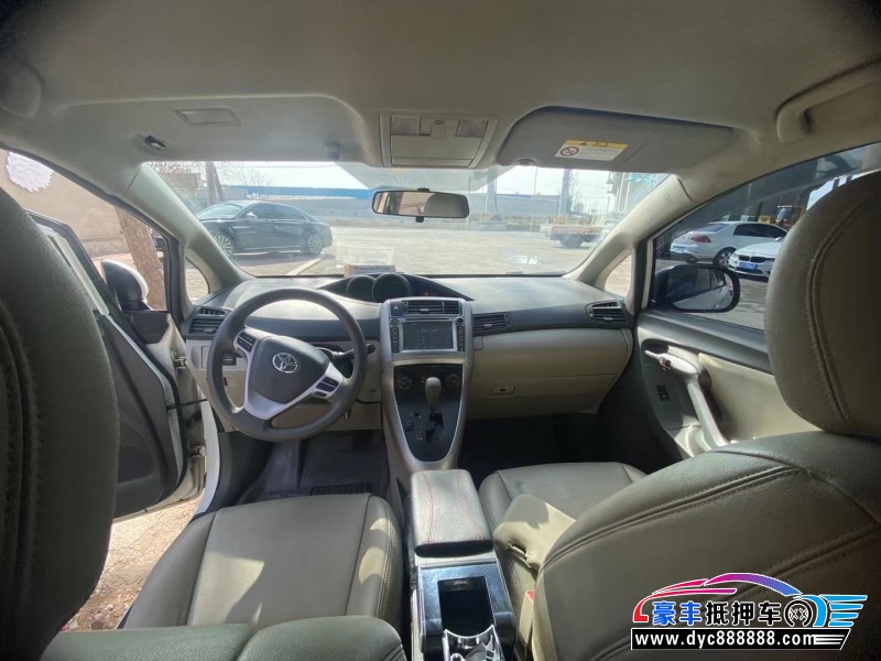 12年丰田逸致轿车抵押车出售