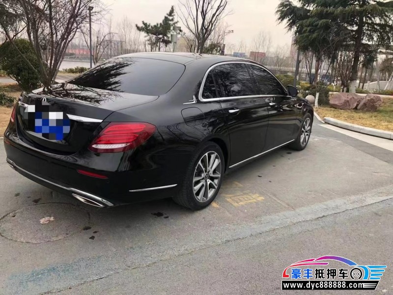 20年奔驰E轿车抵押车出售
