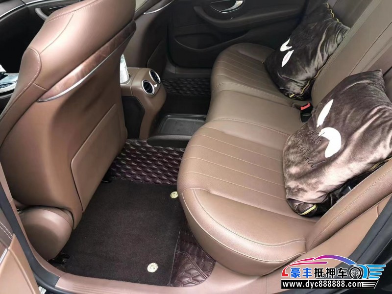 20年奔驰E轿车抵押车出售