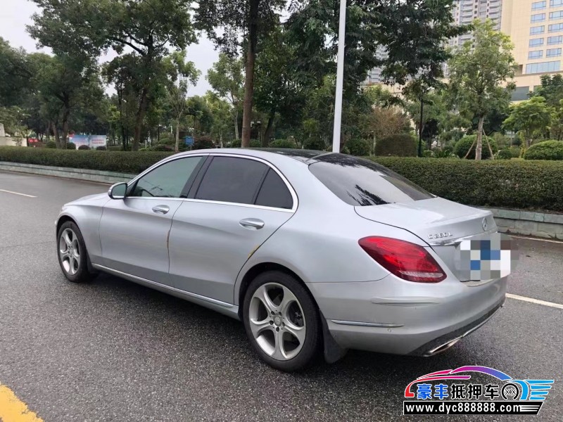 15年奔驰C轿车抵押车出售