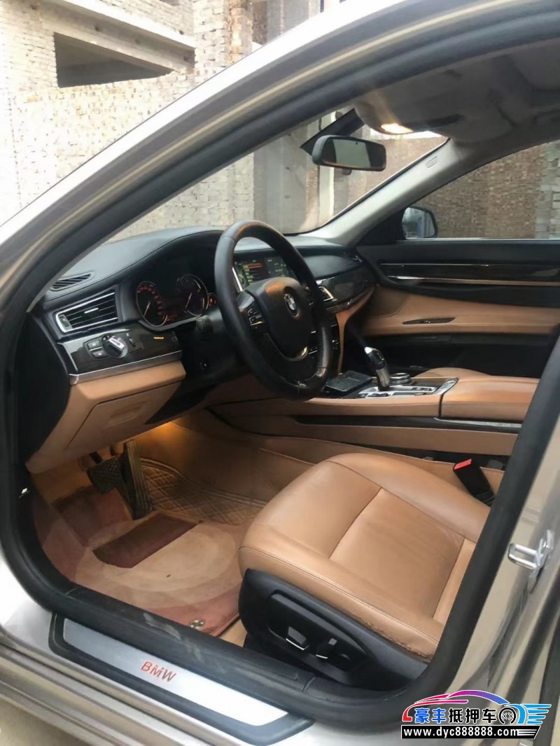 14年宝马7系轿车抵押车出售