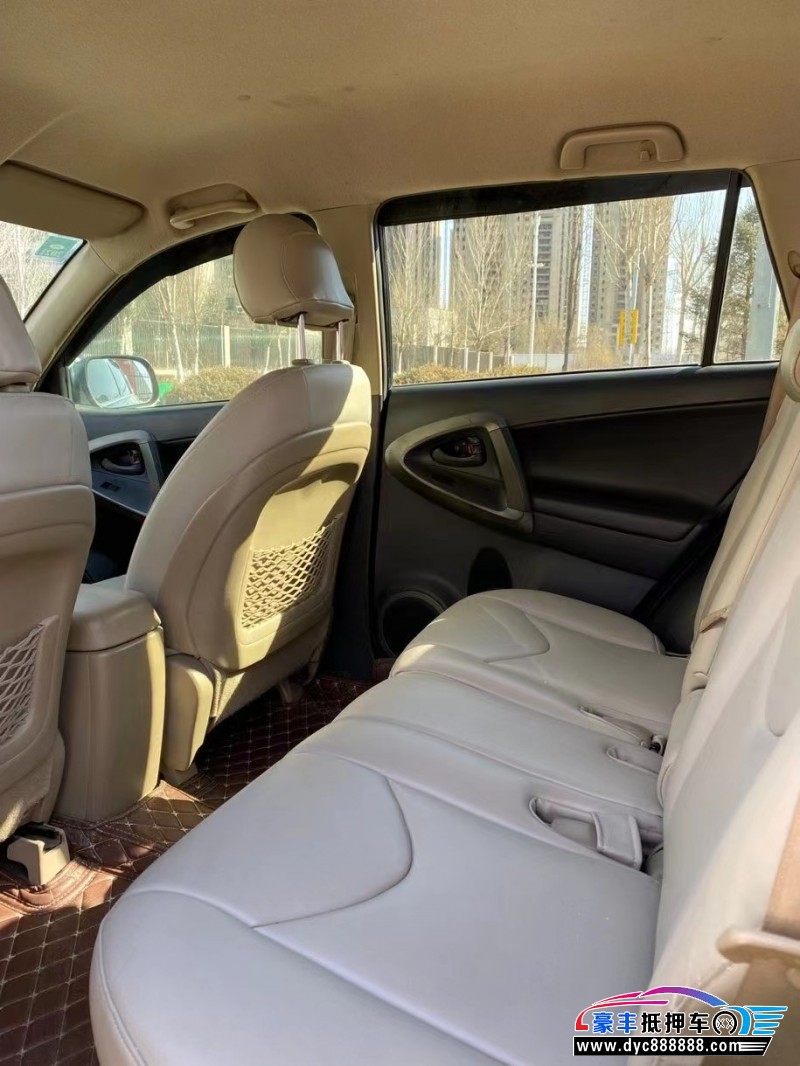 13年丰田RAV4SUV抵押车出售