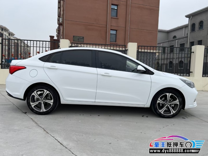 19年奇瑞艾瑞泽5轿车抵押车出售