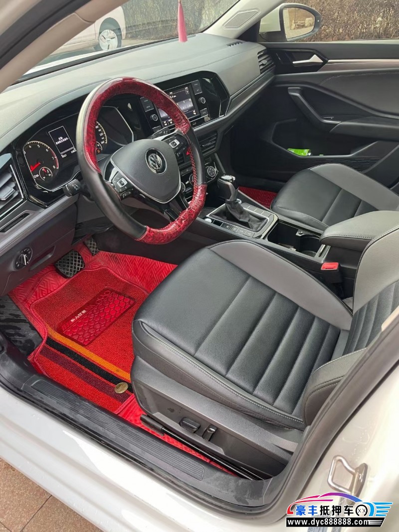 20年大众速腾轿车抵押车出售