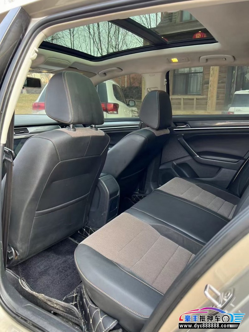 17年大众蔚领轿车抵押车出售