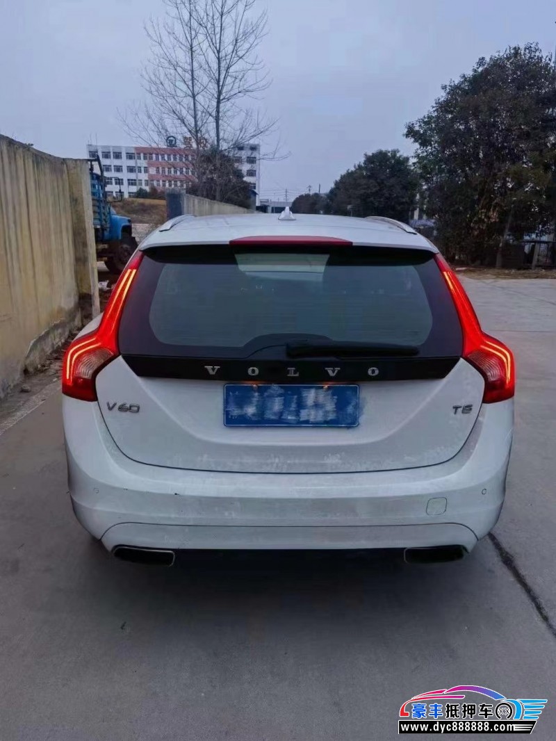 14年沃尔沃V60SUV抵押车出售
