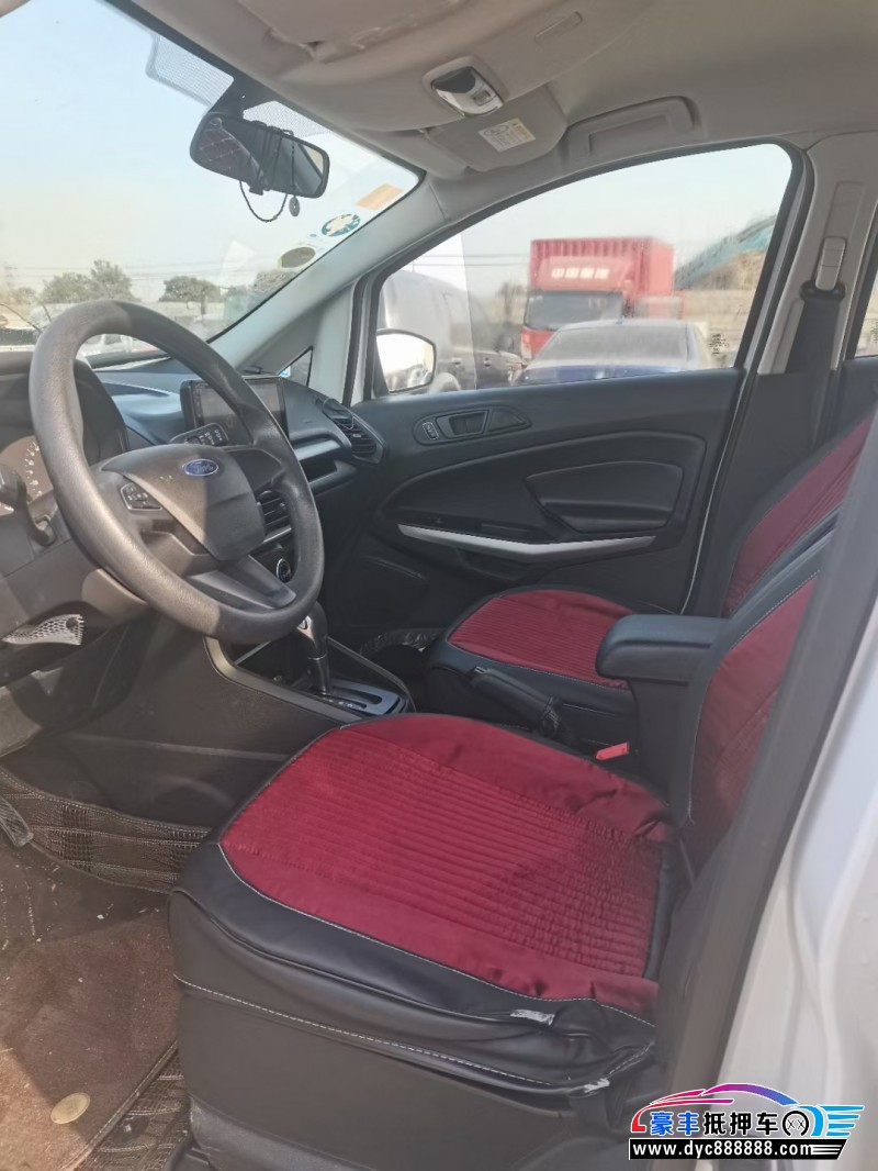 18年福特翼搏轿车抵押车出售