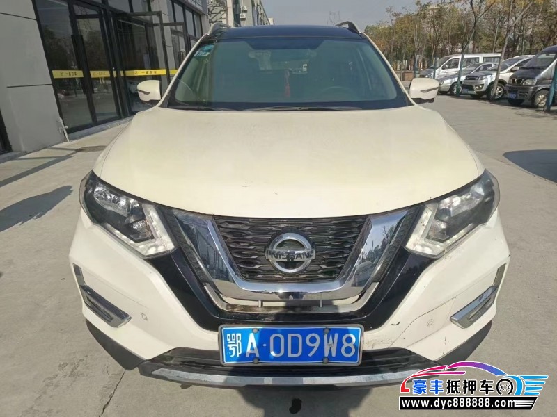 17年日产奇骏SUV抵押车出售