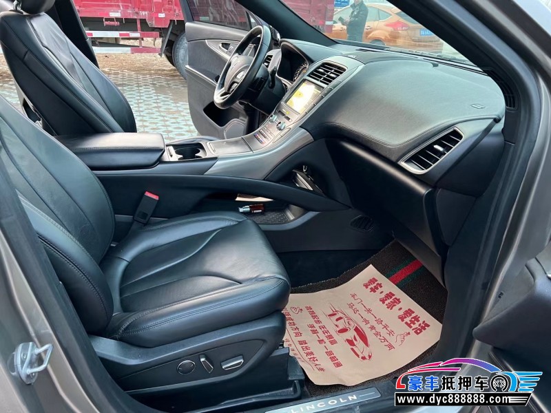 18年林肯MKX轿车抵押车出售