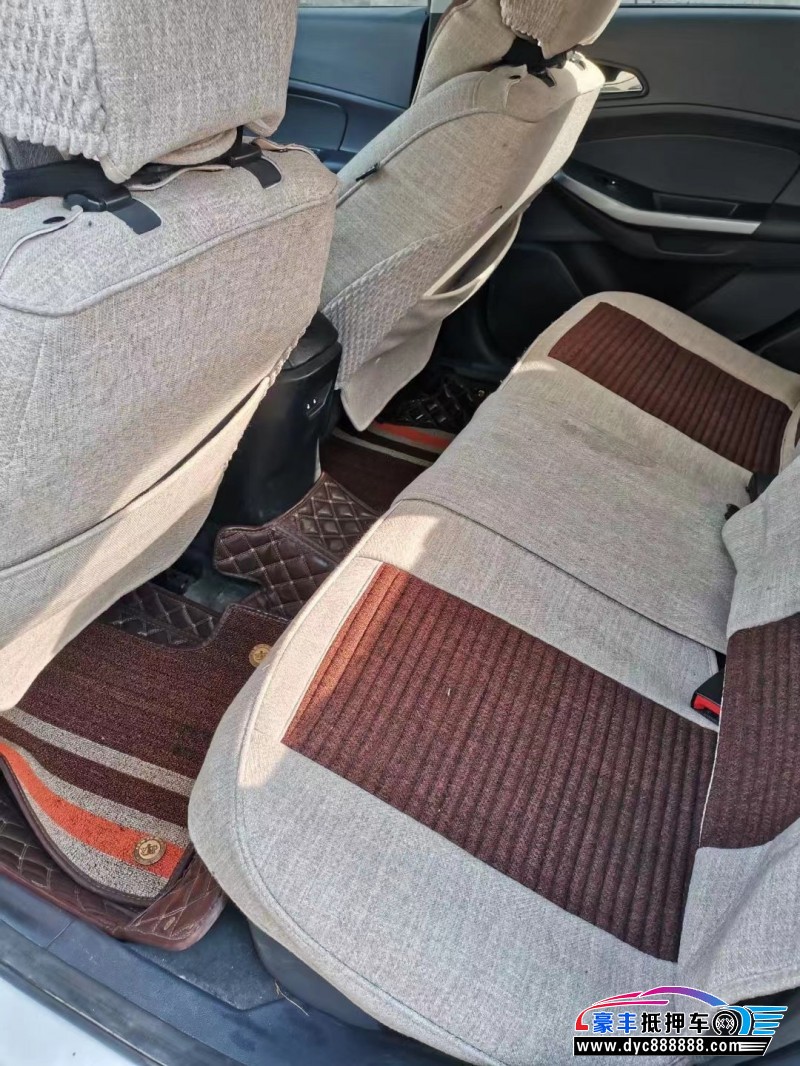 19年福特福睿斯轿车抵押车出售