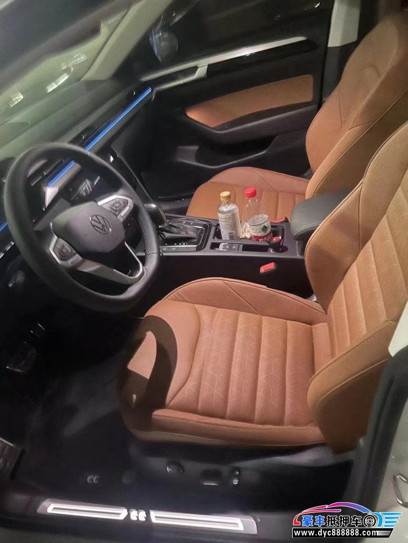 22年大众CC轿车抵押车出售