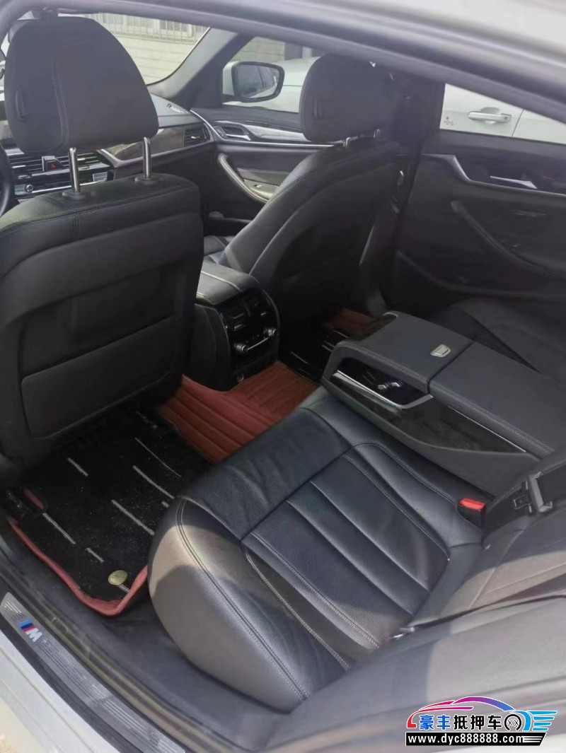 18年宝马5系SUV抵押车出售