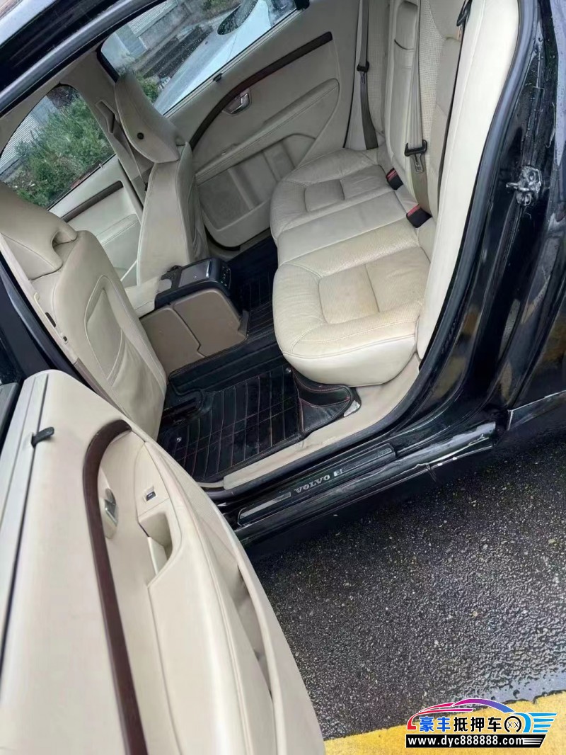 14年沃尔沃S80L轿车抵押车出售