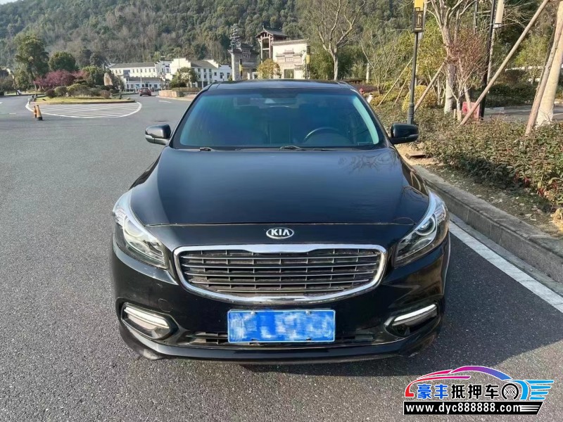 14年起亚K4轿车抵押车出售