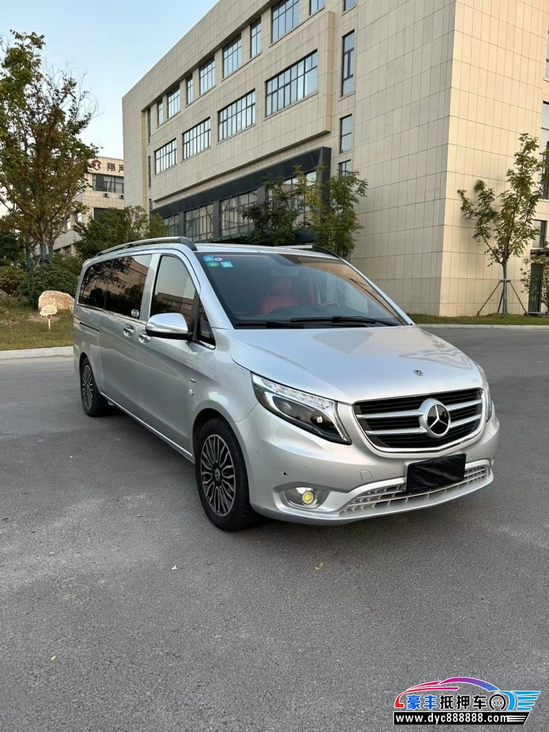 17年奔驰威霆MPV抵押车出售