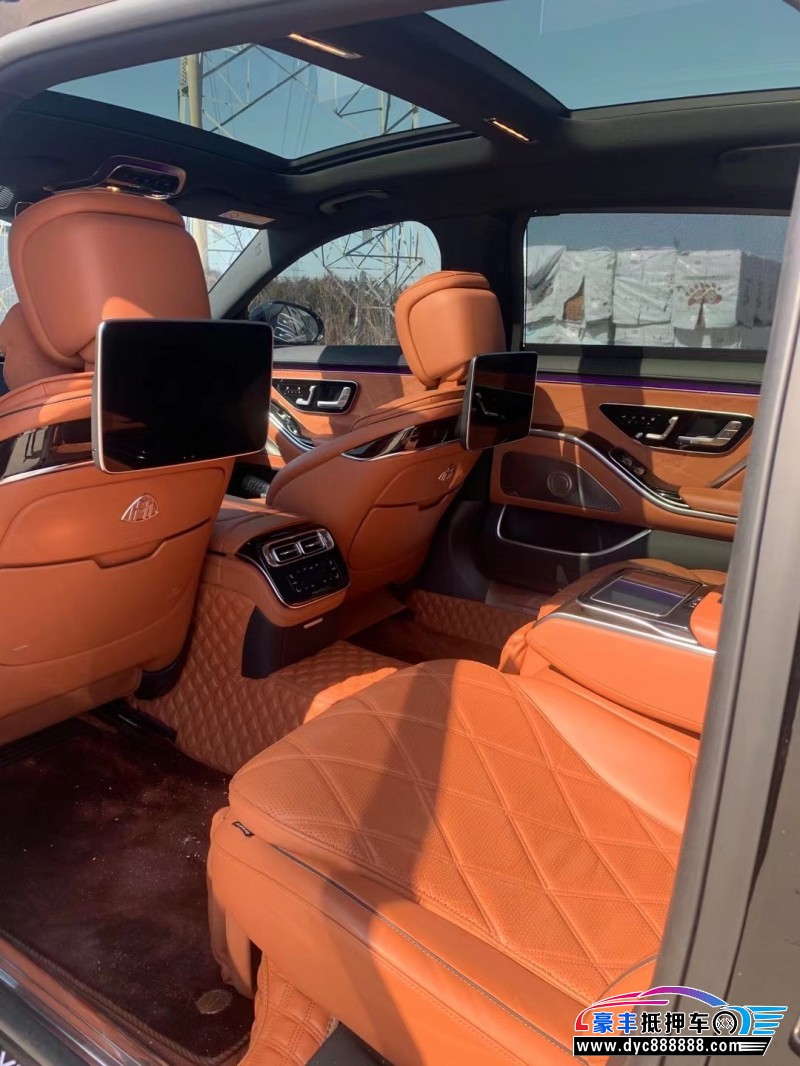 21年奔驰迈巴赫S级轿车抵押车出售