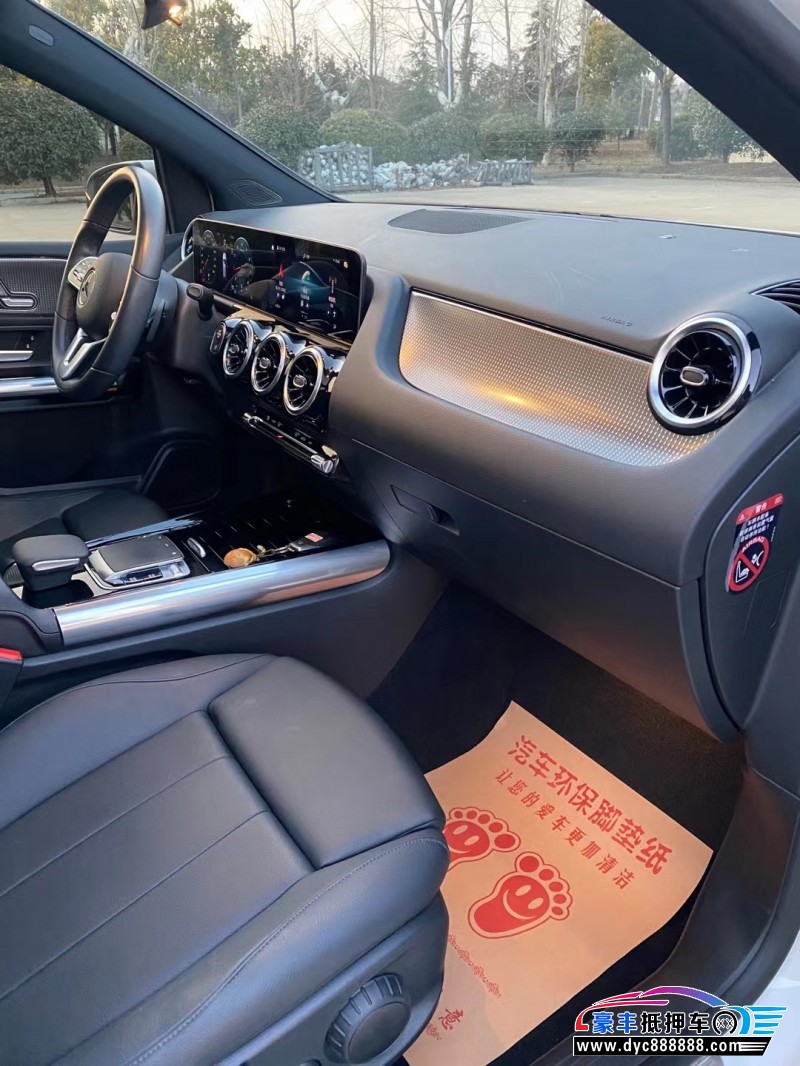 20年奔驰B级轿车抵押车出售