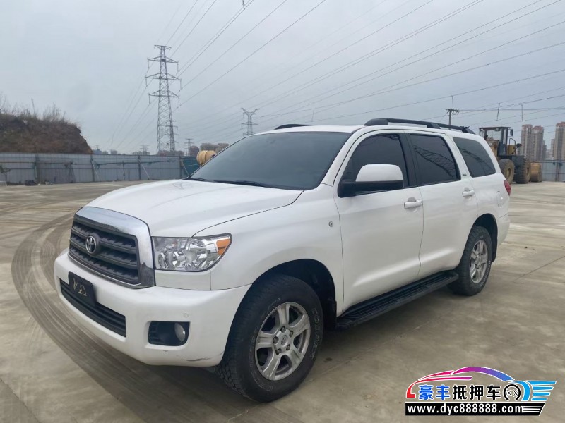 16年丰田红杉轿车抵押车出售