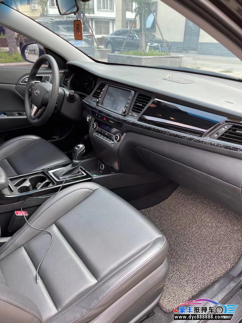 17年现代名图轿车抵押车出售