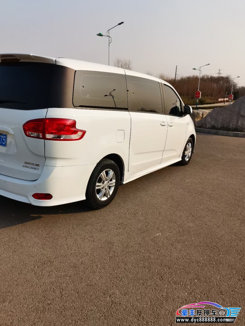 18年上汽大通G10轿车抵押车出售