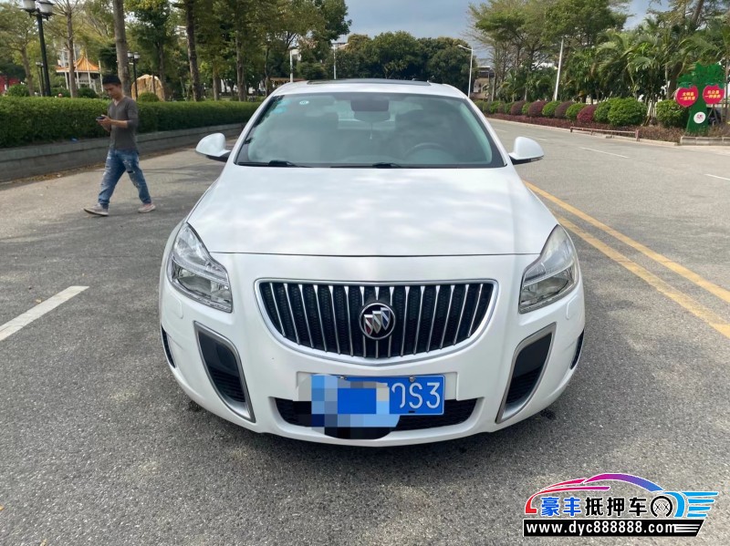 13年别克君威轿车抵押车出售