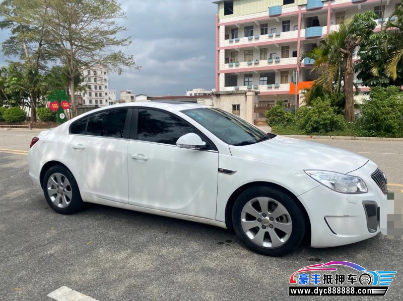 13年别克君威轿车抵押车出售