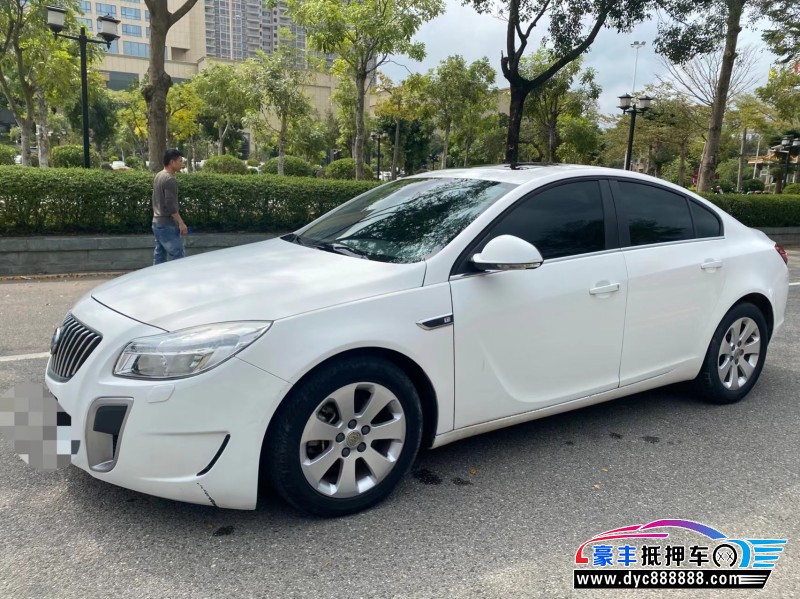 13年别克君威轿车抵押车出售