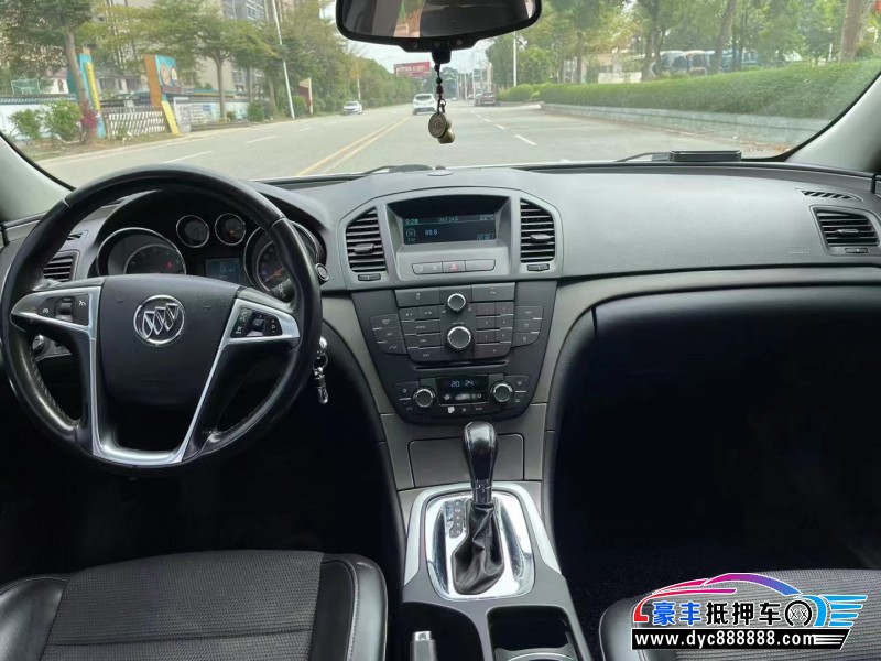 13年别克君威轿车抵押车出售