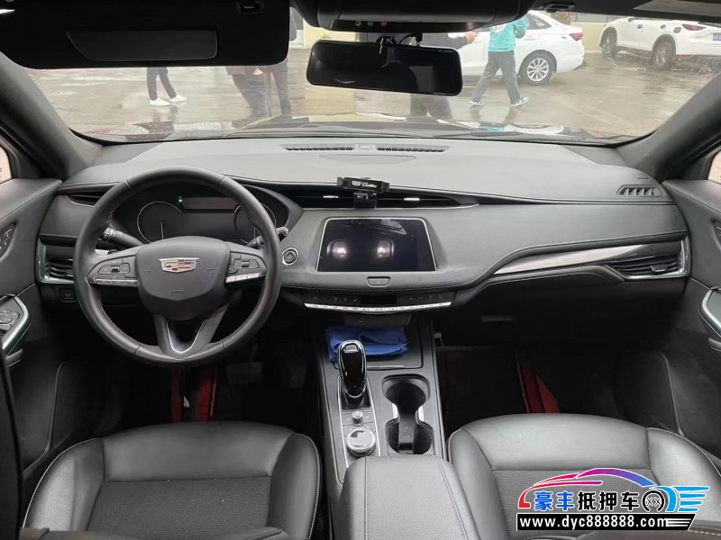 20年凯迪拉克XT4轿车抵押车出售