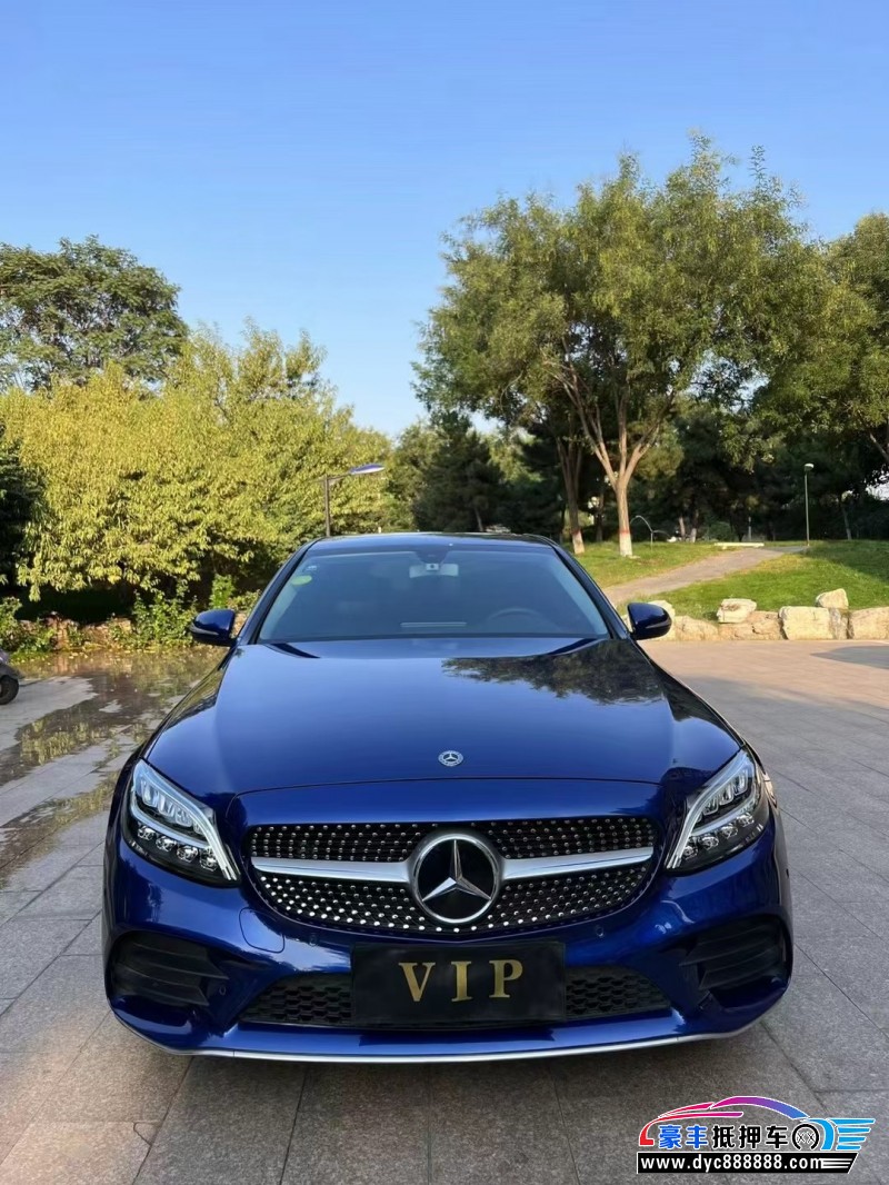 20年奔驰C轿车抵押车出售